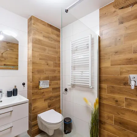 Apartman Moderno Z Dostepem Do Holidaypark&resort *